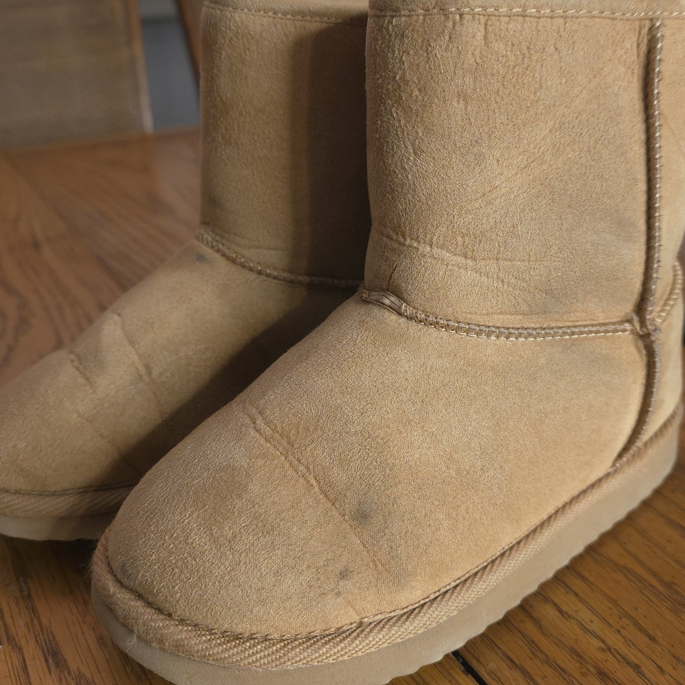 Kids‎ Classic Tan Suede Pull-On Winter Boots